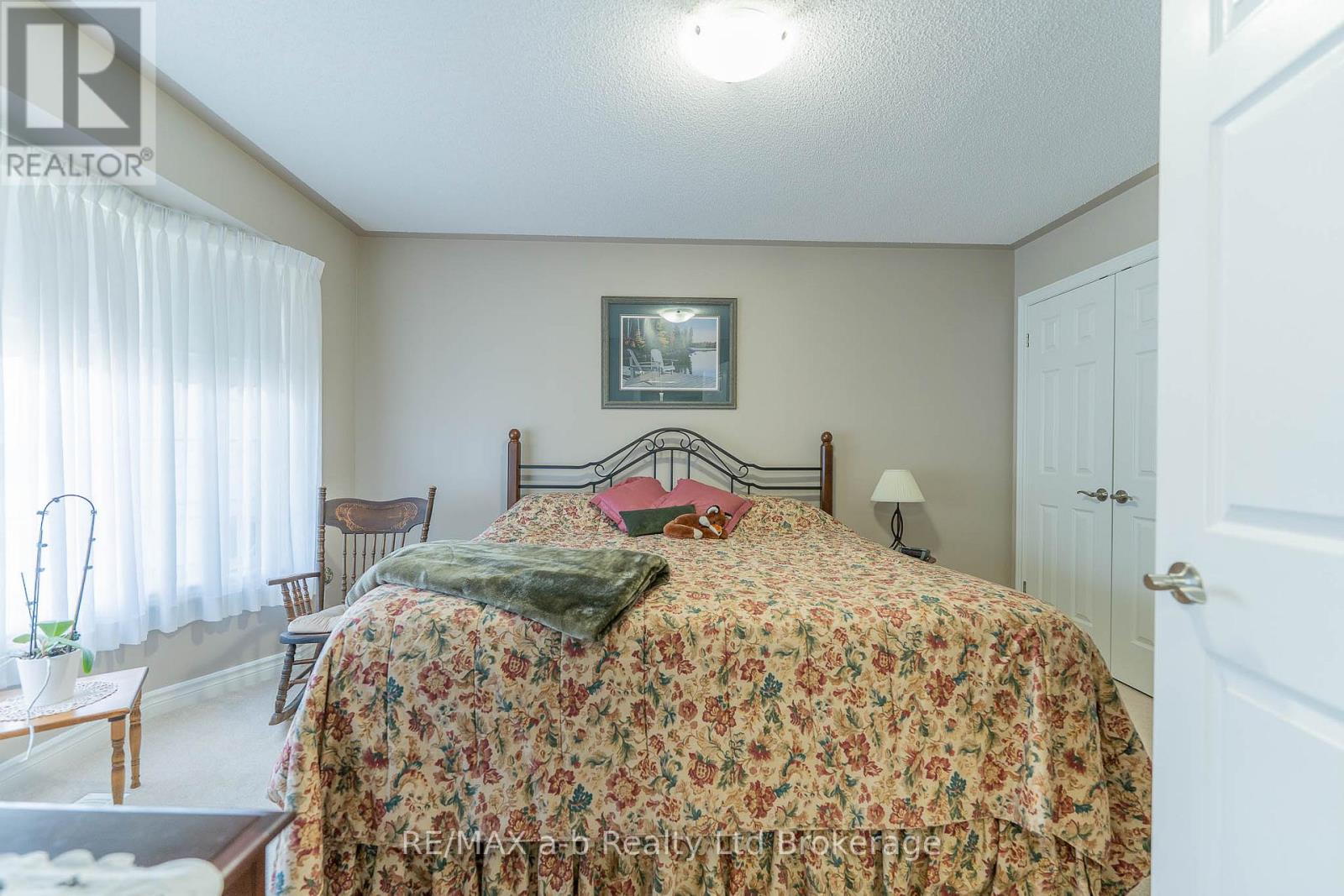 23 Armstrong Drive, Tillsonburg, Ontario  N4G 5T3 - Photo 22 - X12459711