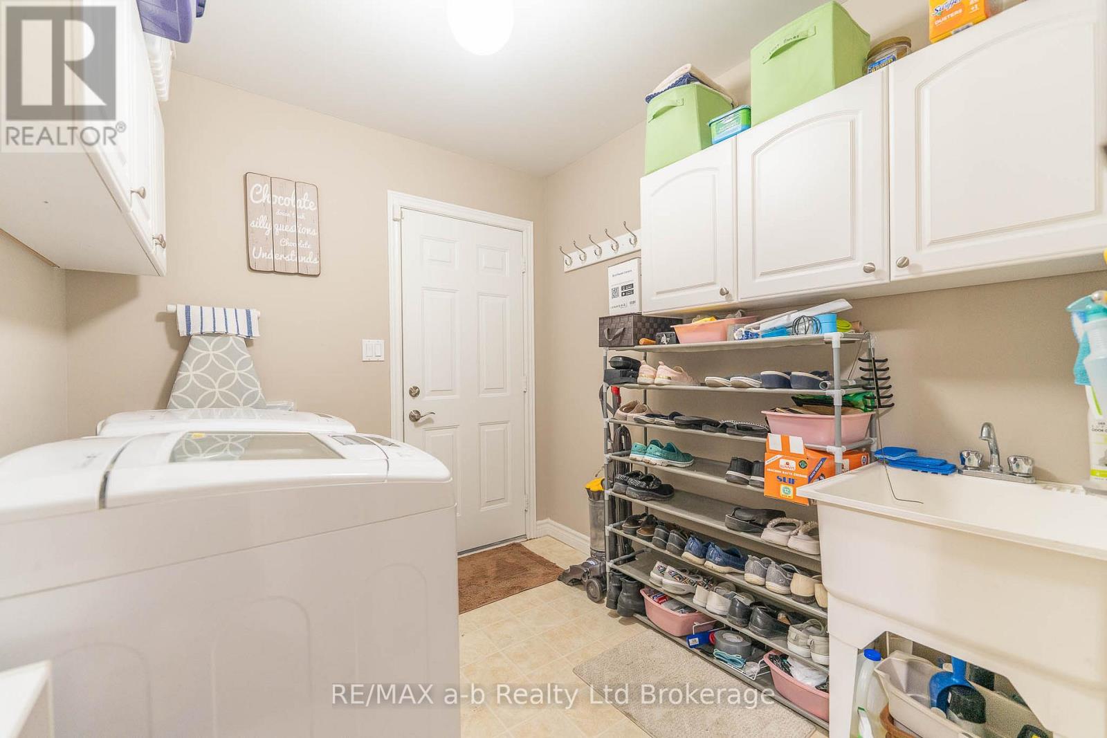 23 Armstrong Drive, Tillsonburg, Ontario  N4G 5T3 - Photo 25 - X12459711