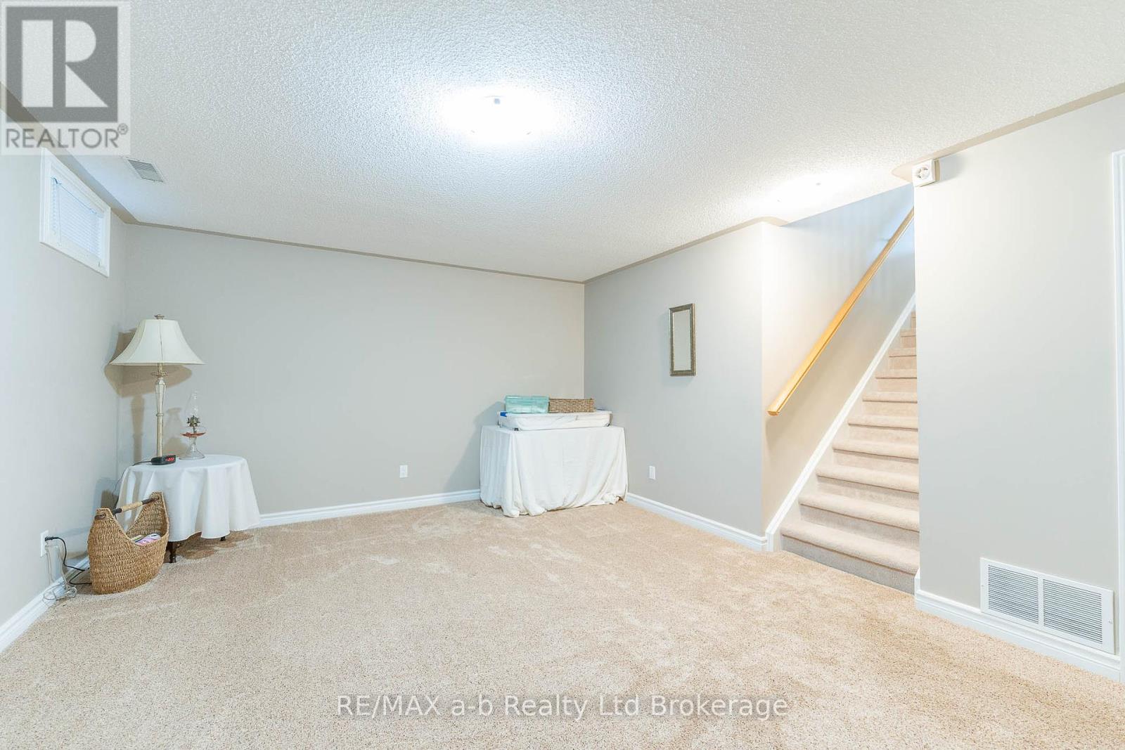 23 Armstrong Drive, Tillsonburg, Ontario  N4G 5T3 - Photo 26 - X12459711