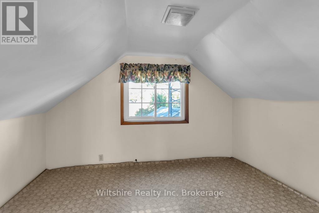 22 Adams Street, Norfolk (Courtland), Ontario  N0J 1E0 - Photo 13 - X12460664