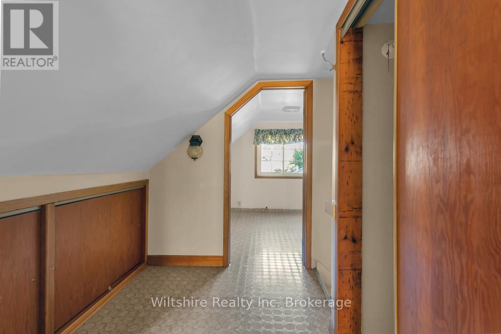 22 Adams Street, Norfolk (Courtland), Ontario  N0J 1E0 - Photo 15 - X12460664