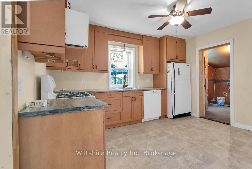 22 Adams Street, Norfolk (Courtland), Ontario  N0J 1E0 - Photo 16 - X12460664