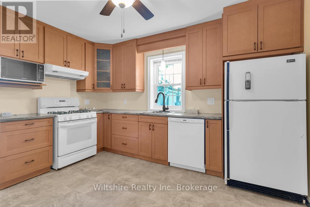 22 Adams Street, Norfolk (Courtland), Ontario  N0J 1E0 - Photo 18 - X12460664