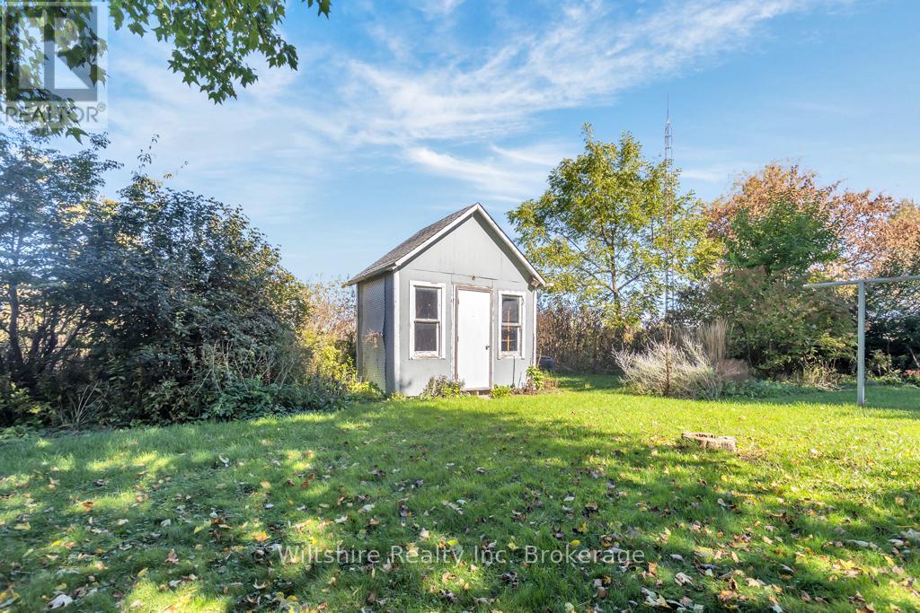 22 Adams Street, Norfolk (Courtland), Ontario  N0J 1E0 - Photo 21 - X12460664