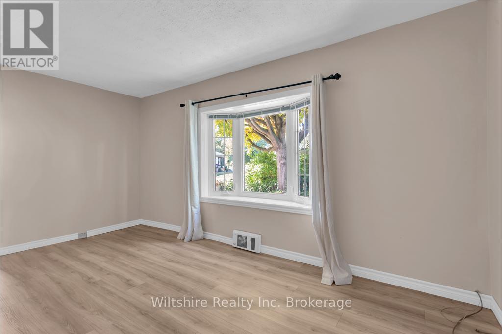 22 Adams Street, Norfolk (Courtland), Ontario  N0J 1E0 - Photo 5 - X12460664