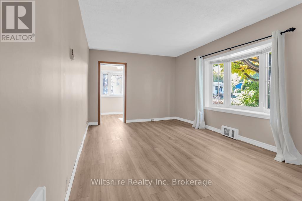 22 Adams Street, Norfolk (Courtland), Ontario  N0J 1E0 - Photo 6 - X12460664