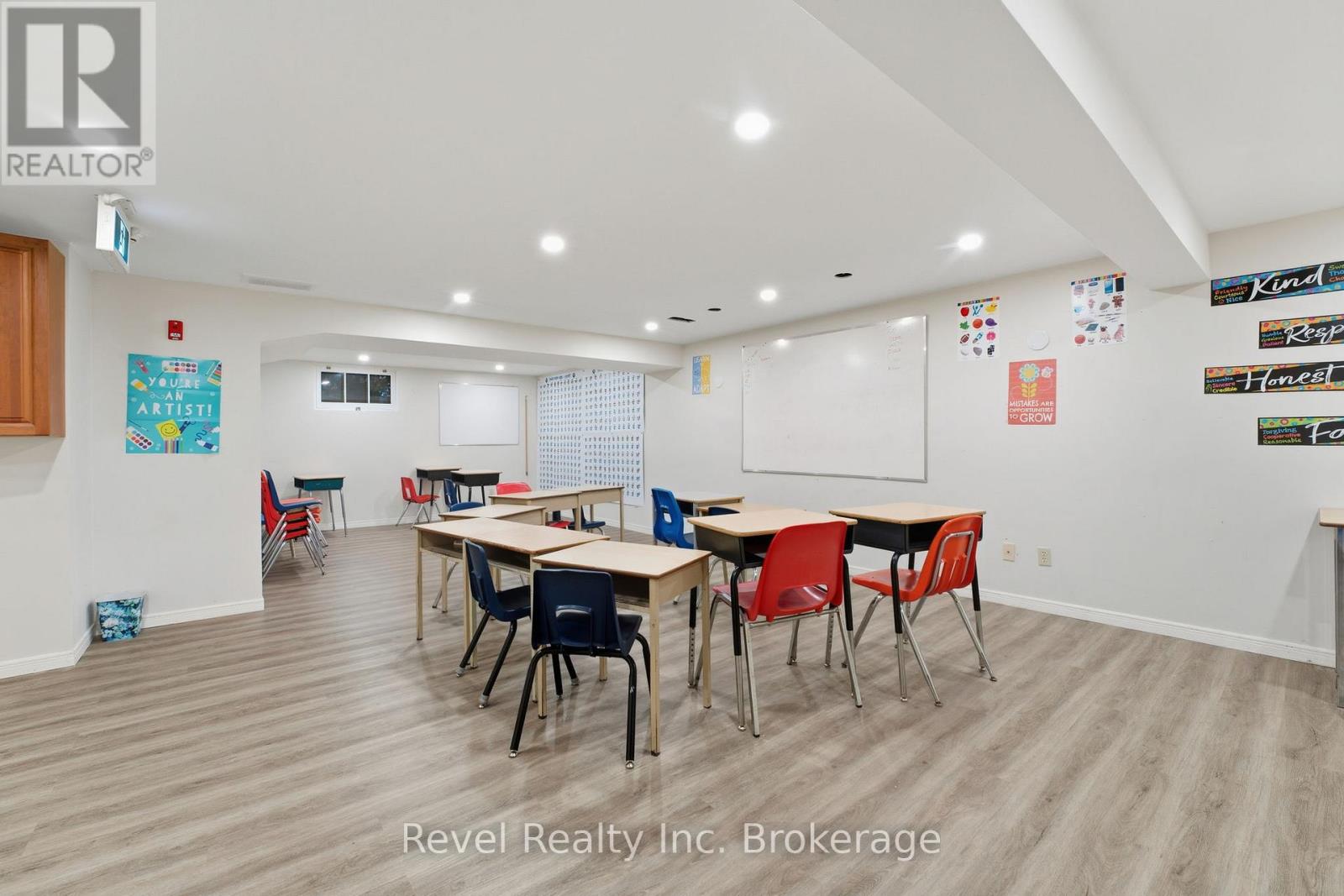 87 Blandford Street, East Zorra-Tavistock (Innerkip), Ontario  N0J 1M0 - Photo 35 - X12462863