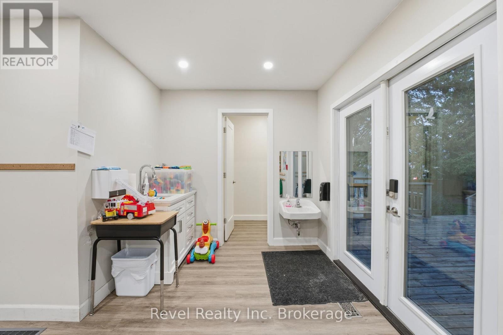 87 Blandford Street, East Zorra-Tavistock (Innerkip), Ontario  N0J 1M0 - Photo 22 - X12462868