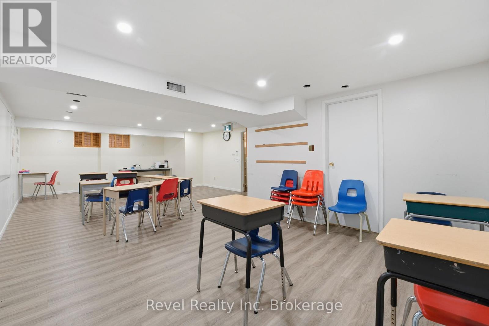 87 Blandford Street, East Zorra-Tavistock (Innerkip), Ontario  N0J 1M0 - Photo 37 - X12462868