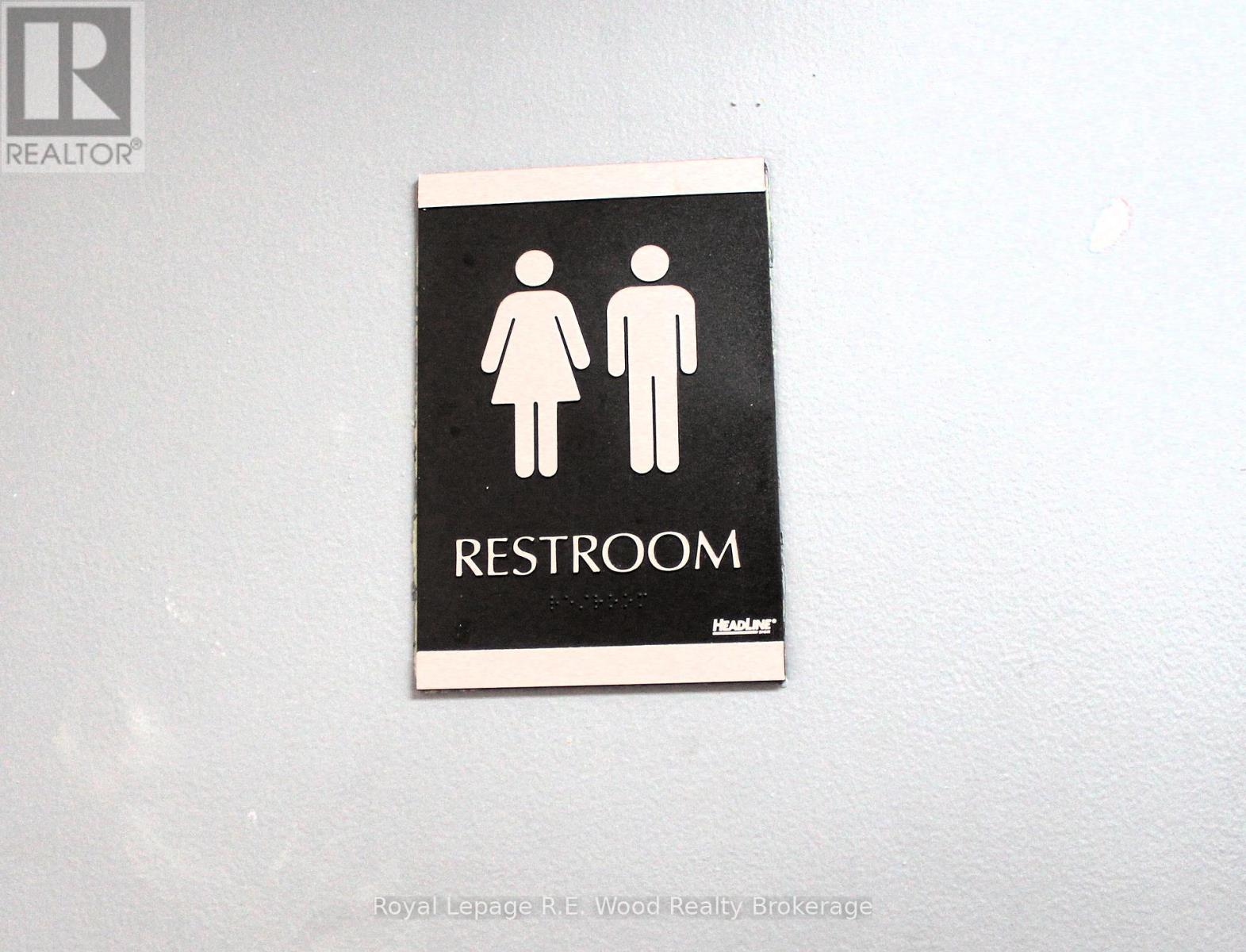 G - 102 Tillson Avenue, Tillsonburg, Ontario  N4G 3A4 - Photo 4 - X12463822