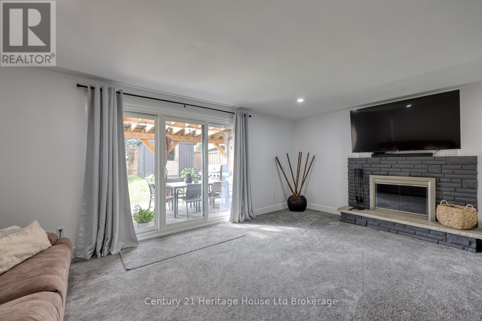 275 Cartier Drive N, Woodstock (Woodstock - North), Ontario  N4S 7T9 - Photo 15 - X12465529