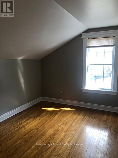 338 Smith Street, Central Elgin (Port Stanley), Ontario  N5L 1C6 - Photo 13 - X12466164