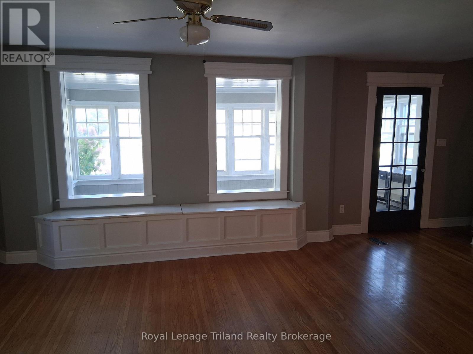 338 Smith Street, Central Elgin (Port Stanley), Ontario  N5L 1C6 - Photo 6 - X12466164