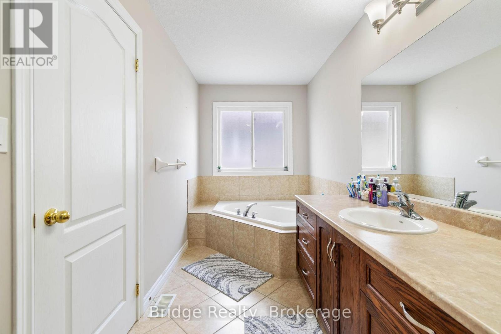 451 Fairway Road, Woodstock (Woodstock - North), Ontario  N4T 0E1 - Photo 23 - X12467295