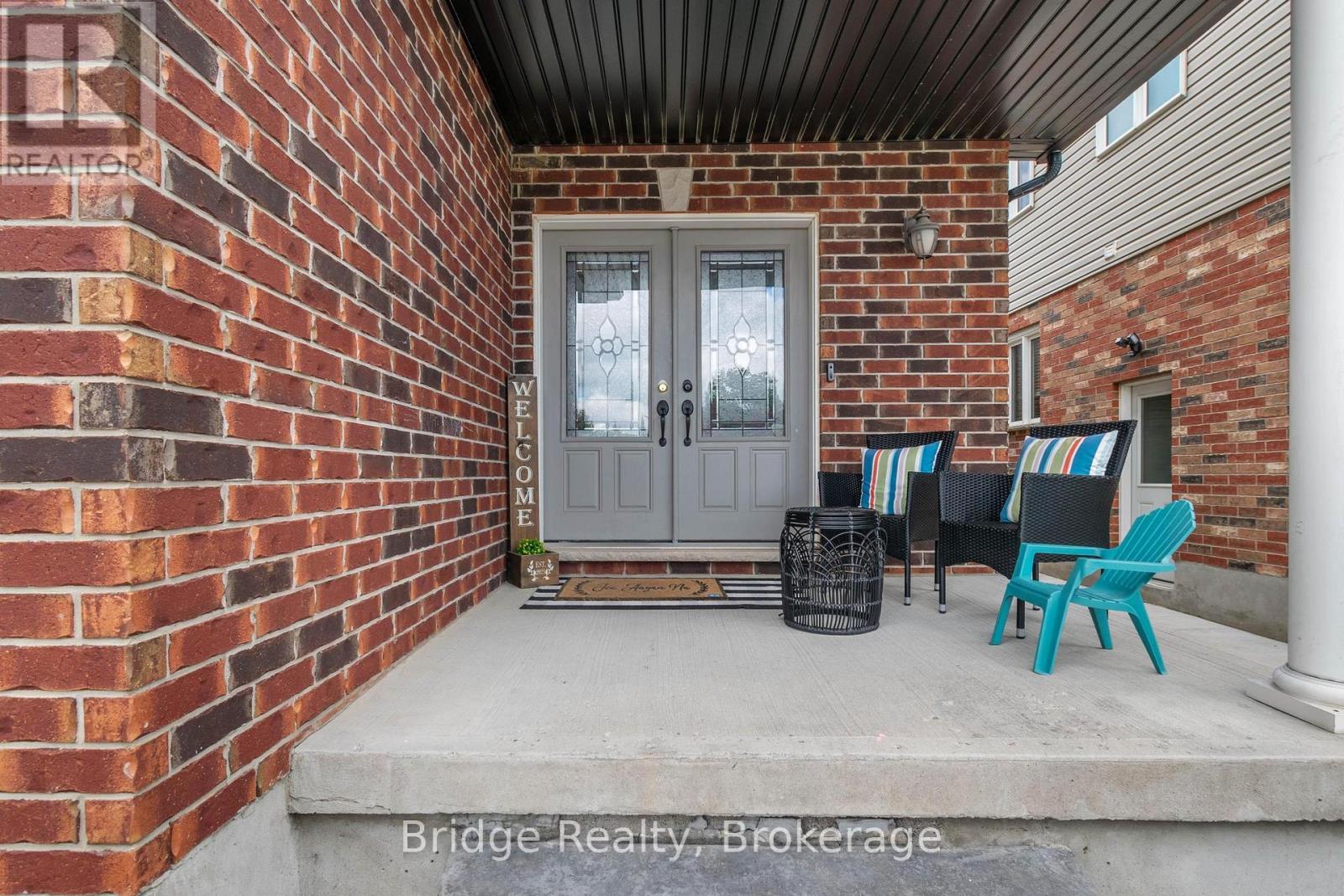 451 Fairway Road, Woodstock (Woodstock - North), Ontario  N4T 0E1 - Photo 4 - X12467295