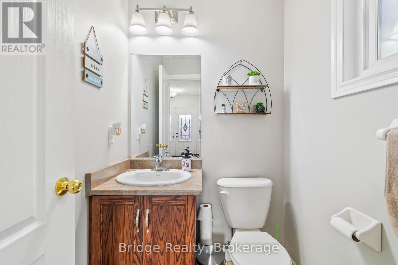 451 Fairway Road, Woodstock (Woodstock - North), Ontario  N4T 0E1 - Photo 6 - X12467295