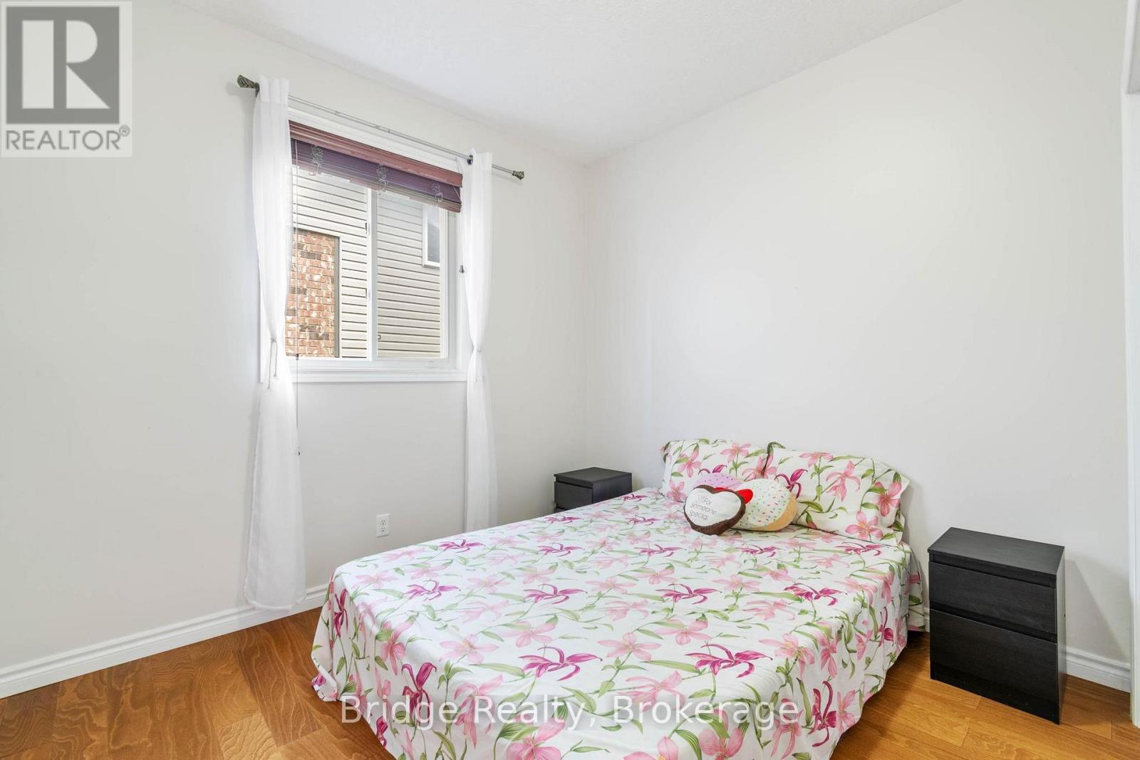 451 Fairway Road, Woodstock (Woodstock - North), Ontario  N4T 0E1 - Photo 8 - X12467295