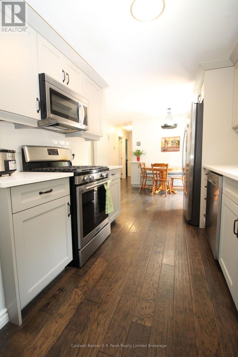 104 Simcoe Crescent, Middlesex Centre (Komoka), Ontario  N0L 1R0 - Photo 29 - X12470435