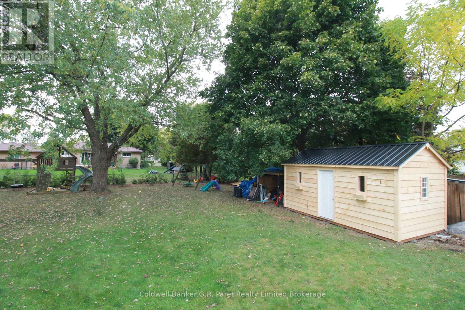 104 Simcoe Crescent, Middlesex Centre (Komoka), Ontario  N0L 1R0 - Photo 32 - X12470435