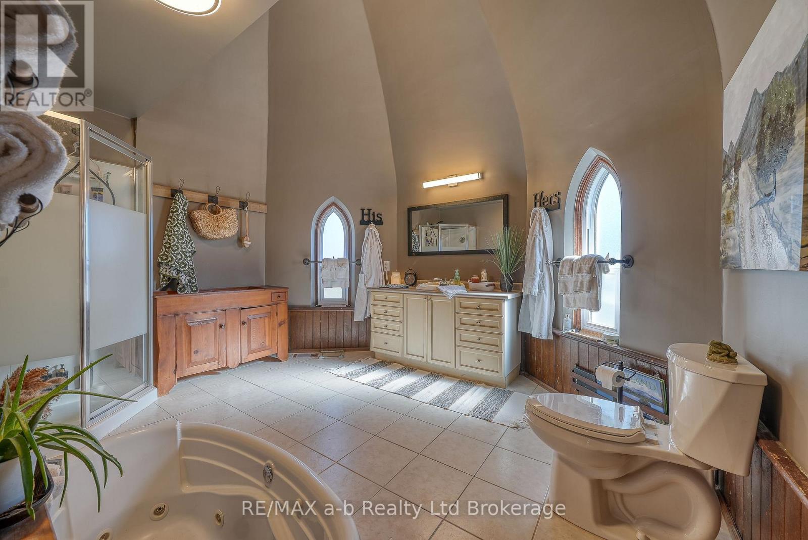 5924 Putnam Road, Thames Centre (Avon), Ontario  N0L 2J0 - Photo 26 - X12473804