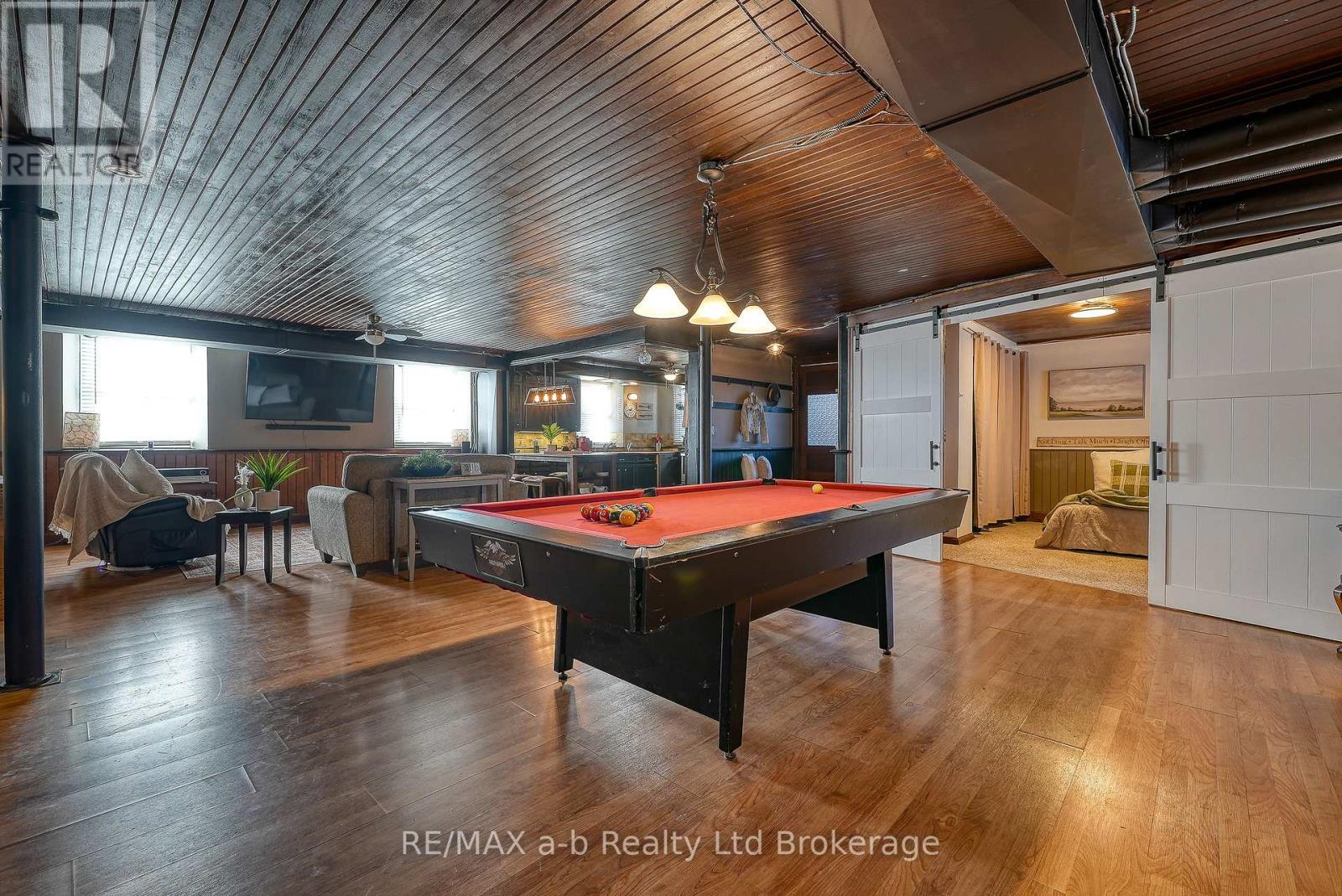 5924 Putnam Road, Thames Centre (Avon), Ontario  N0L 2J0 - Photo 30 - X12473804