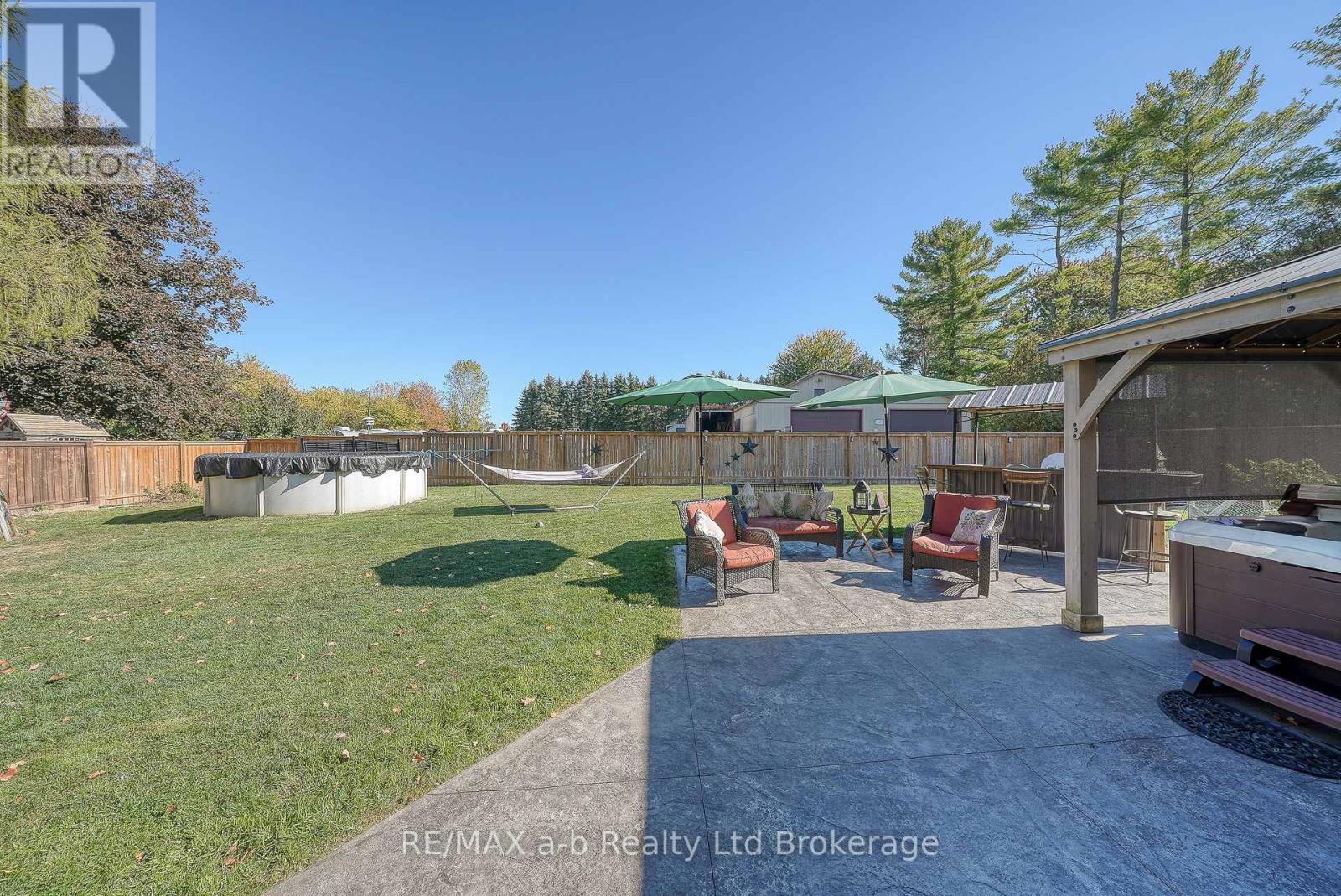 5924 Putnam Road, Thames Centre (Avon), Ontario  N0L 2J0 - Photo 36 - X12473804