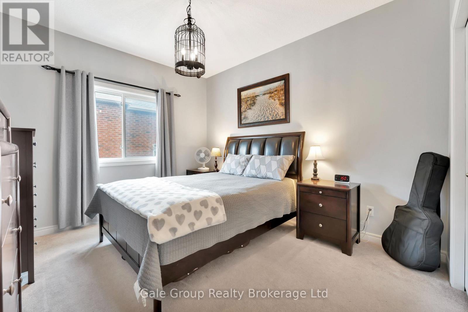 693 Southwood Way, Woodstock (Woodstock - South), Ontario  N4V 1H5 - Photo 16 - X12483477