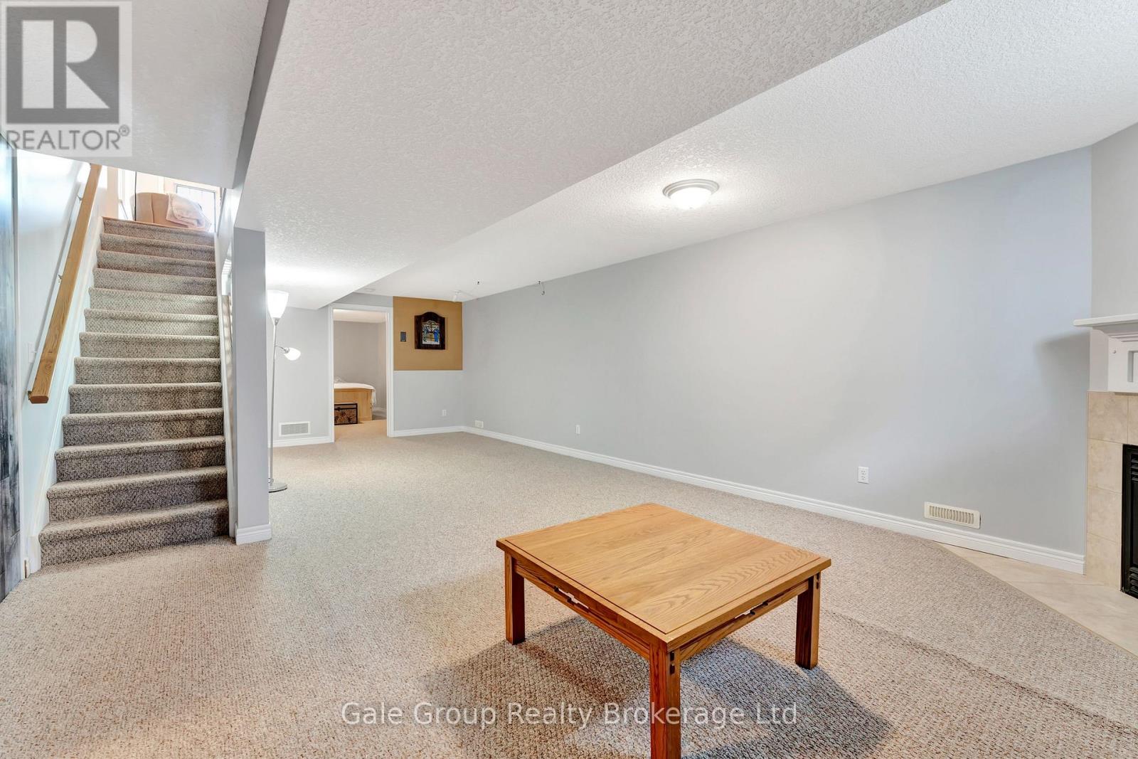 693 Southwood Way, Woodstock (Woodstock - South), Ontario  N4V 1H5 - Photo 18 - X12483477