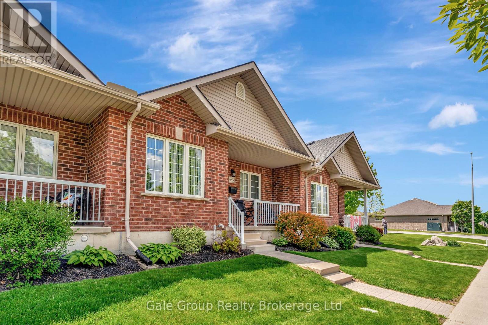 693 Southwood Way, Woodstock (Woodstock - South), Ontario  N4V 1H5 - Photo 34 - X12483477