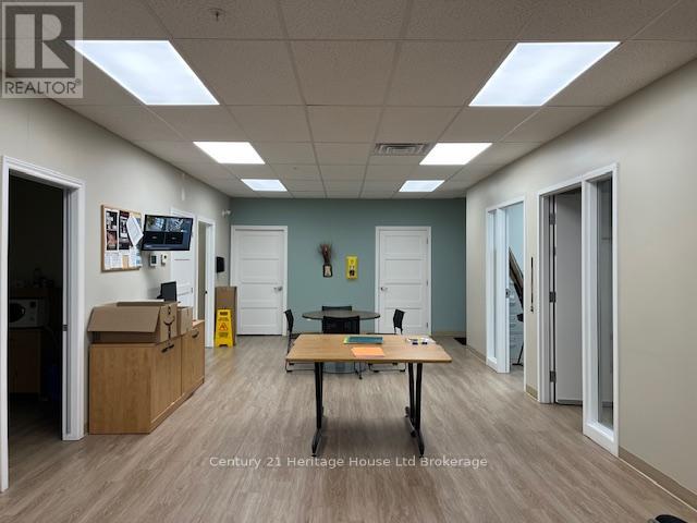 41 Broadway Street, Tillsonburg, Ontario  N4G 3P4 - Photo 14 - X12485546