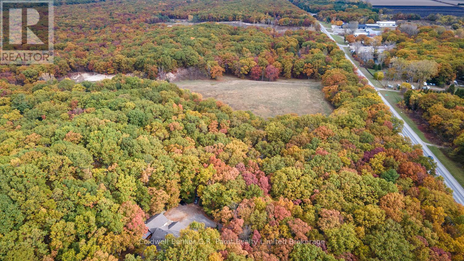 9862 Lakeshore Drive, Lambton Shores (Grand Bend), Ontario  N0M 1T0 - Photo 47 - X12489656