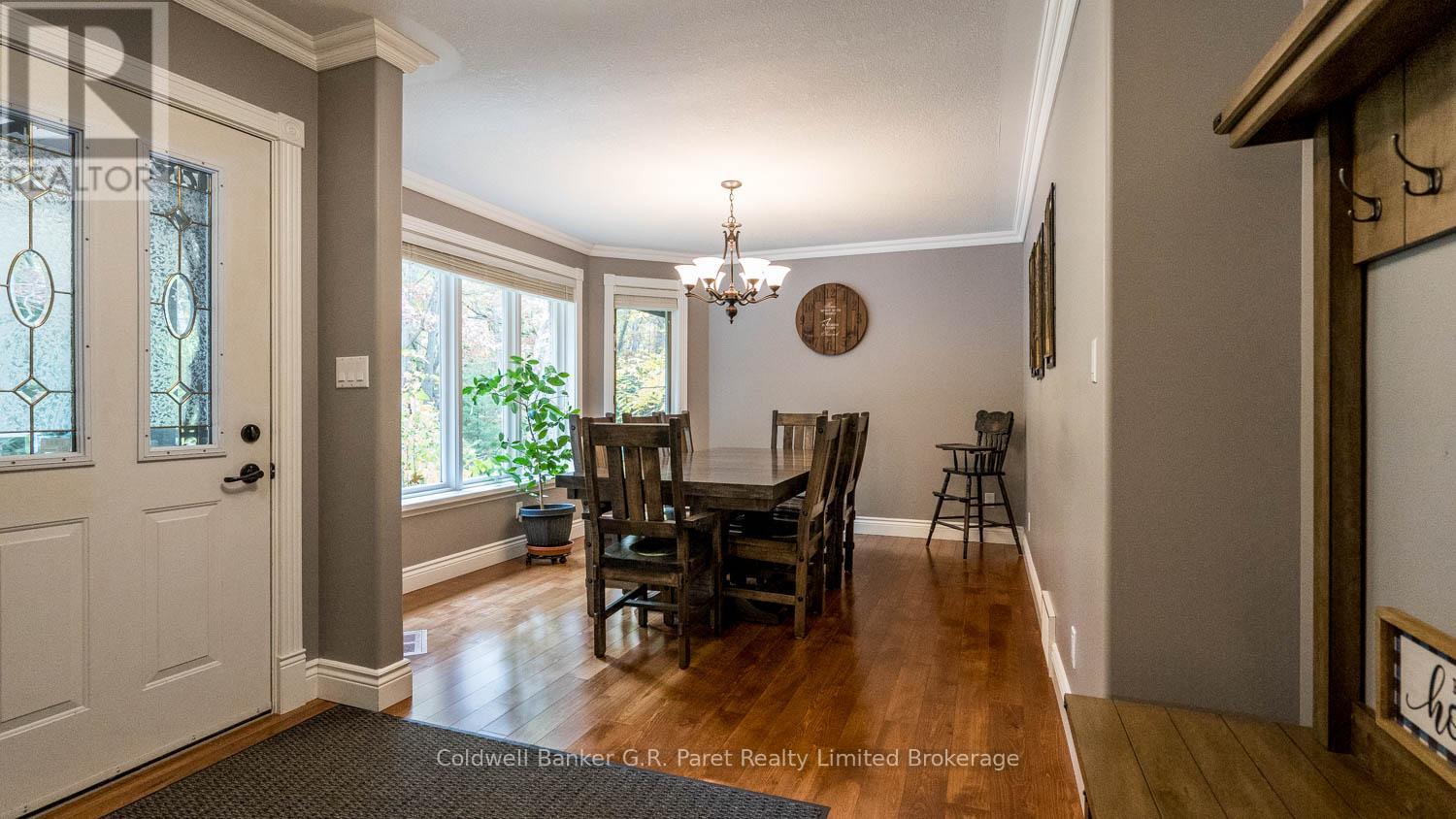 9862 Lakeshore Drive, Lambton Shores (Grand Bend), Ontario  N0M 1T0 - Photo 9 - X12489656