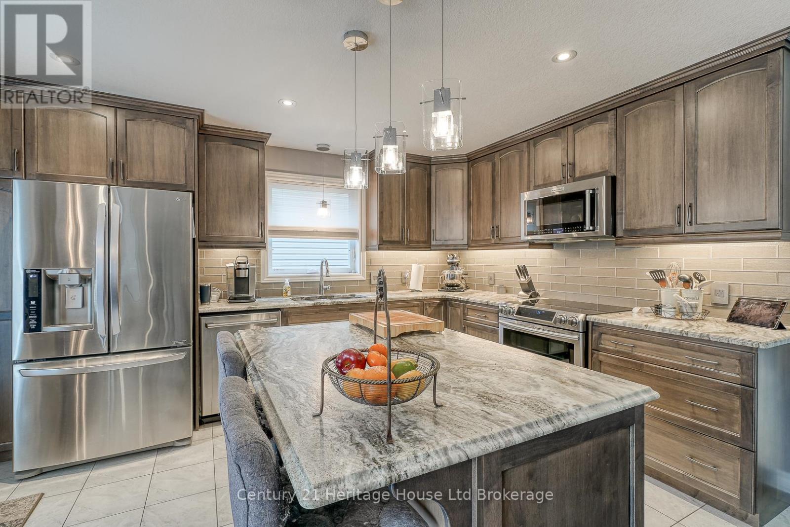 76 Pearl Street, Tillsonburg, Ontario  N4G 0A3 - Photo 6 - X12490308