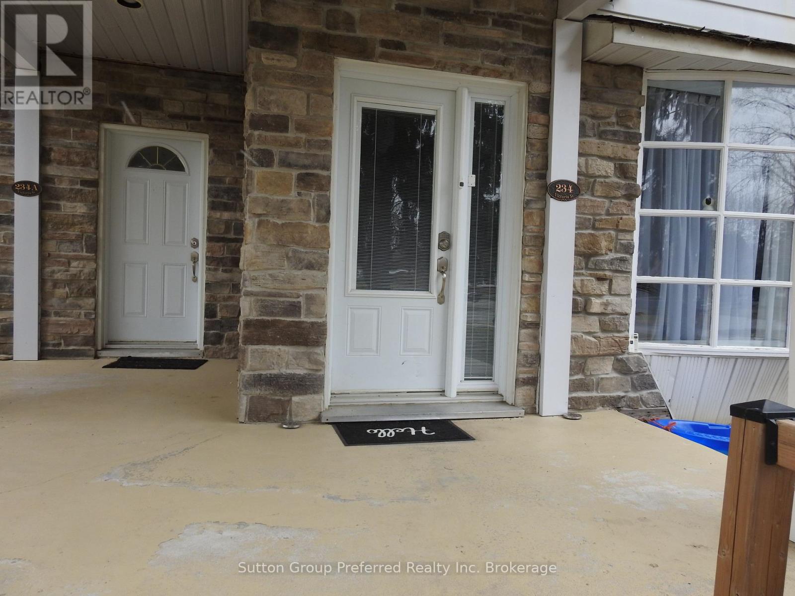 234 Victoria Street, Ingersoll (Ingersoll - North), Ontario  N5C 2N1 - Photo 2 - X12494842