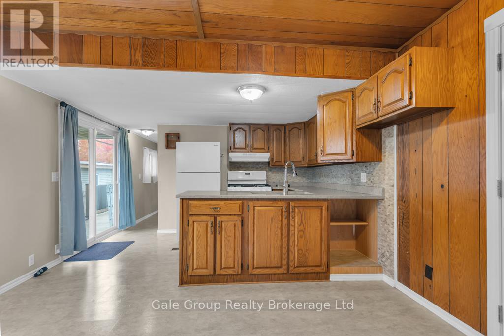 596101 Hwy 59 Tropicana #15 Crescent E, East Zorra-Tavistock (Hidden Valley), Ontario  N4P 7W1 - Photo 13 - X12498636