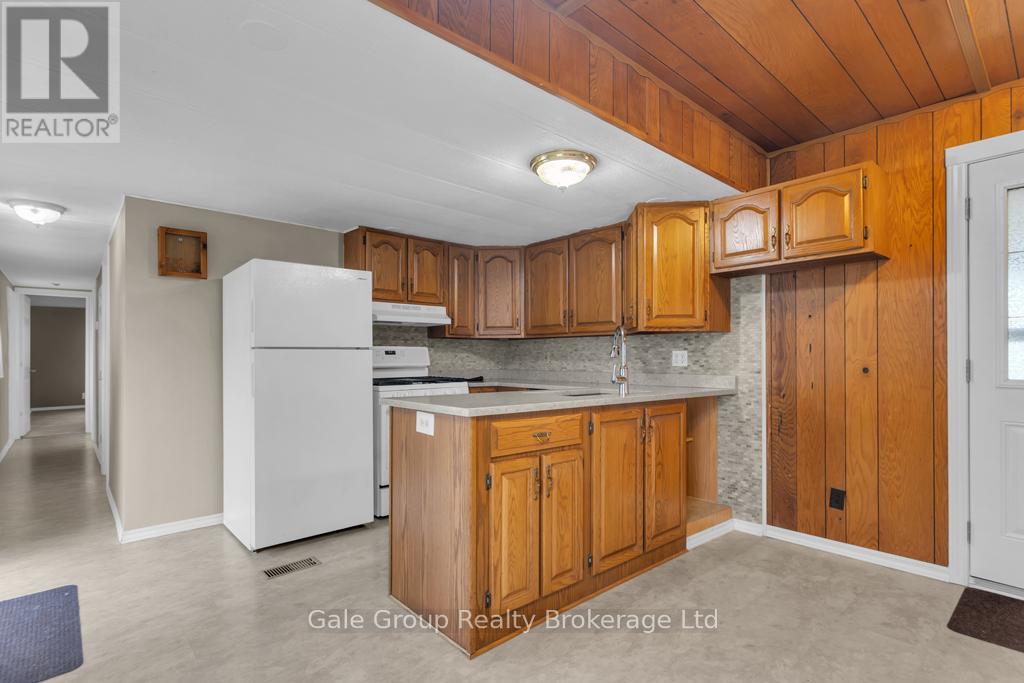 596101 Hwy 59 Tropicana #15 Crescent E, East Zorra-Tavistock (Hidden Valley), Ontario  N4P 7W1 - Photo 14 - X12498636