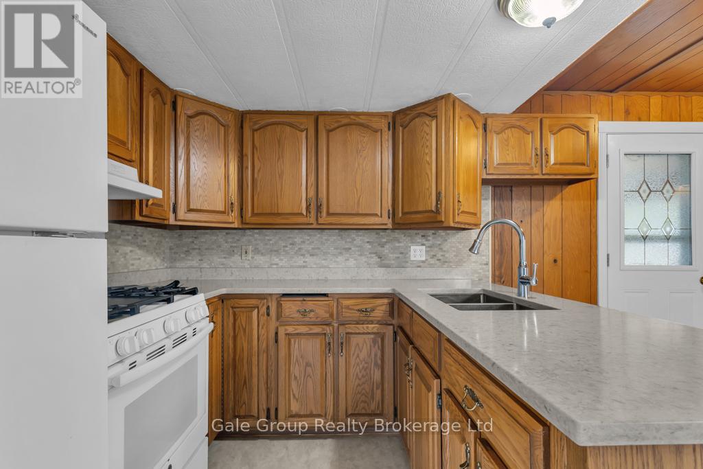 596101 Hwy 59 Tropicana #15 Crescent E, East Zorra-Tavistock (Hidden Valley), Ontario  N4P 7W1 - Photo 16 - X12498636