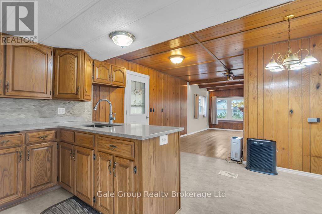 596101 Hwy 59 Tropicana #15 Crescent E, East Zorra-Tavistock (Hidden Valley), Ontario  N4P 7W1 - Photo 17 - X12498636