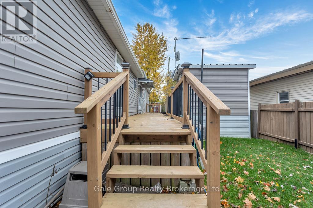 596101 Hwy 59 Tropicana #15 Crescent E, East Zorra-Tavistock (Hidden Valley), Ontario  N4P 7W1 - Photo 6 - X12498636