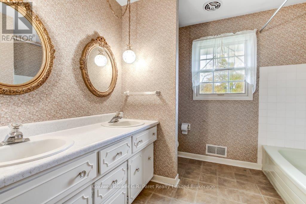 591960 Oxford County Rd 13, Norwich, Ontario  N0J 1R0 - Photo 18 - X12503852