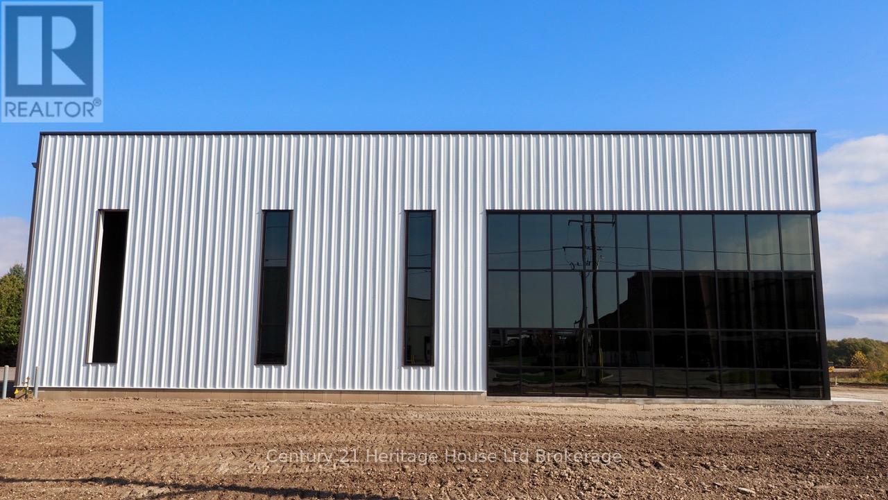 462 Griffin Way, Woodstock (Woodstock - North), Ontario  N4T 0N2 - Photo 2 - X12504306