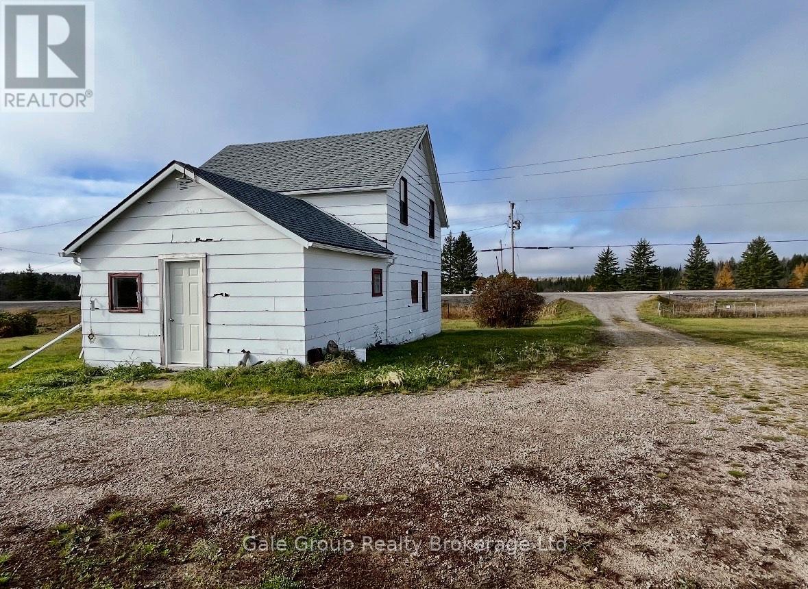 2541 Highway 105 Highway, Kenora, Ontario  P0V 2L0 - Photo 2 - X12504790