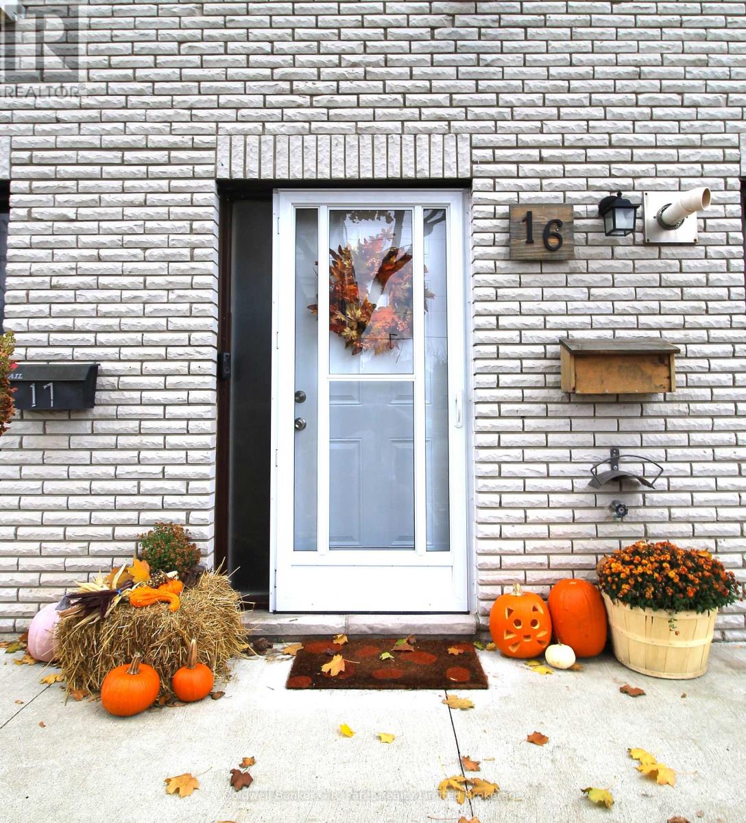 16 - 129 Concession Street E, Tillsonburg, Ontario  N4G 4N4 - Photo 3 - X12506764