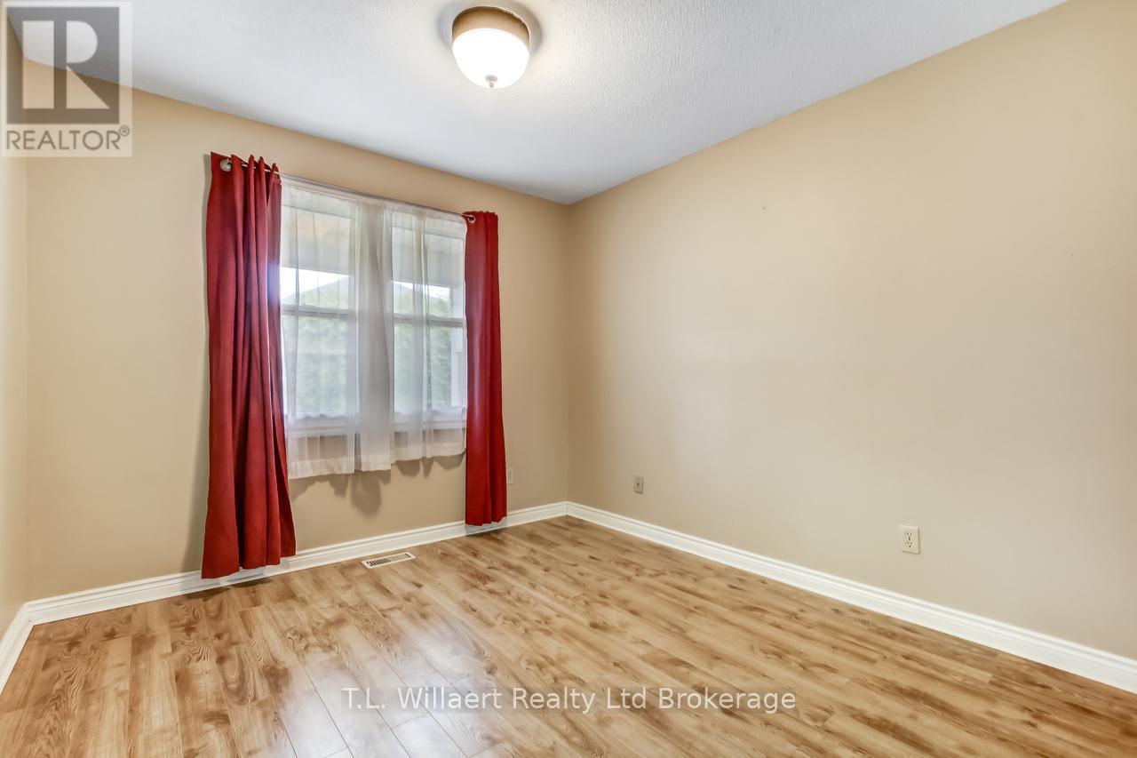 47 Seres Drive, Tillsonburg, Ontario  N4G 5E9 - Photo 13 - X12517836