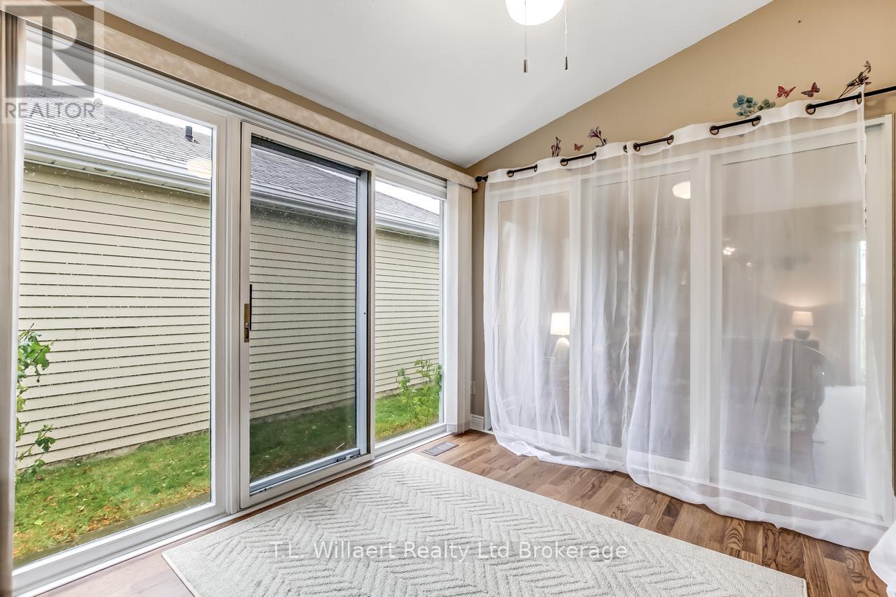 47 Seres Drive, Tillsonburg, Ontario  N4G 5E9 - Photo 9 - X12517836