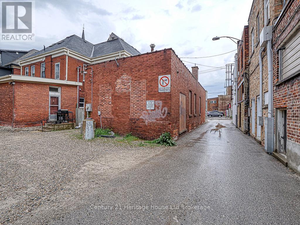 11 Riddell Street, Woodstock (Woodstock - North), Ontario  N4S 6L9 - Photo 24 - X12519230