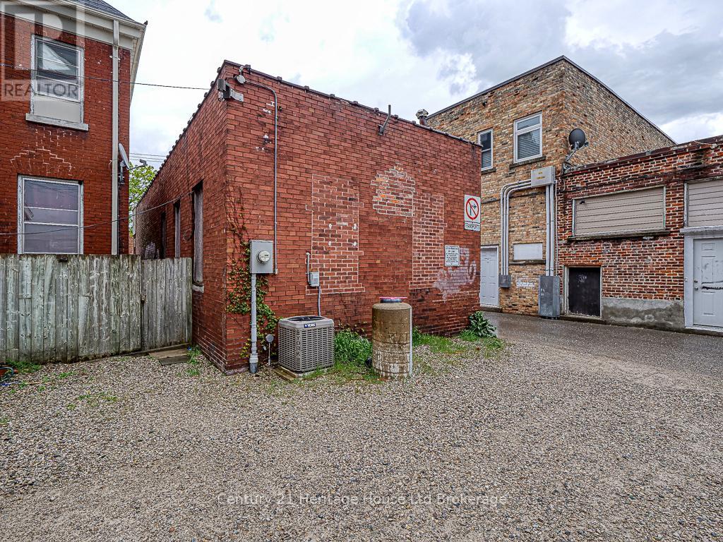 11 Riddell Street, Woodstock (Woodstock - North), Ontario  N4S 6L9 - Photo 25 - X12519230