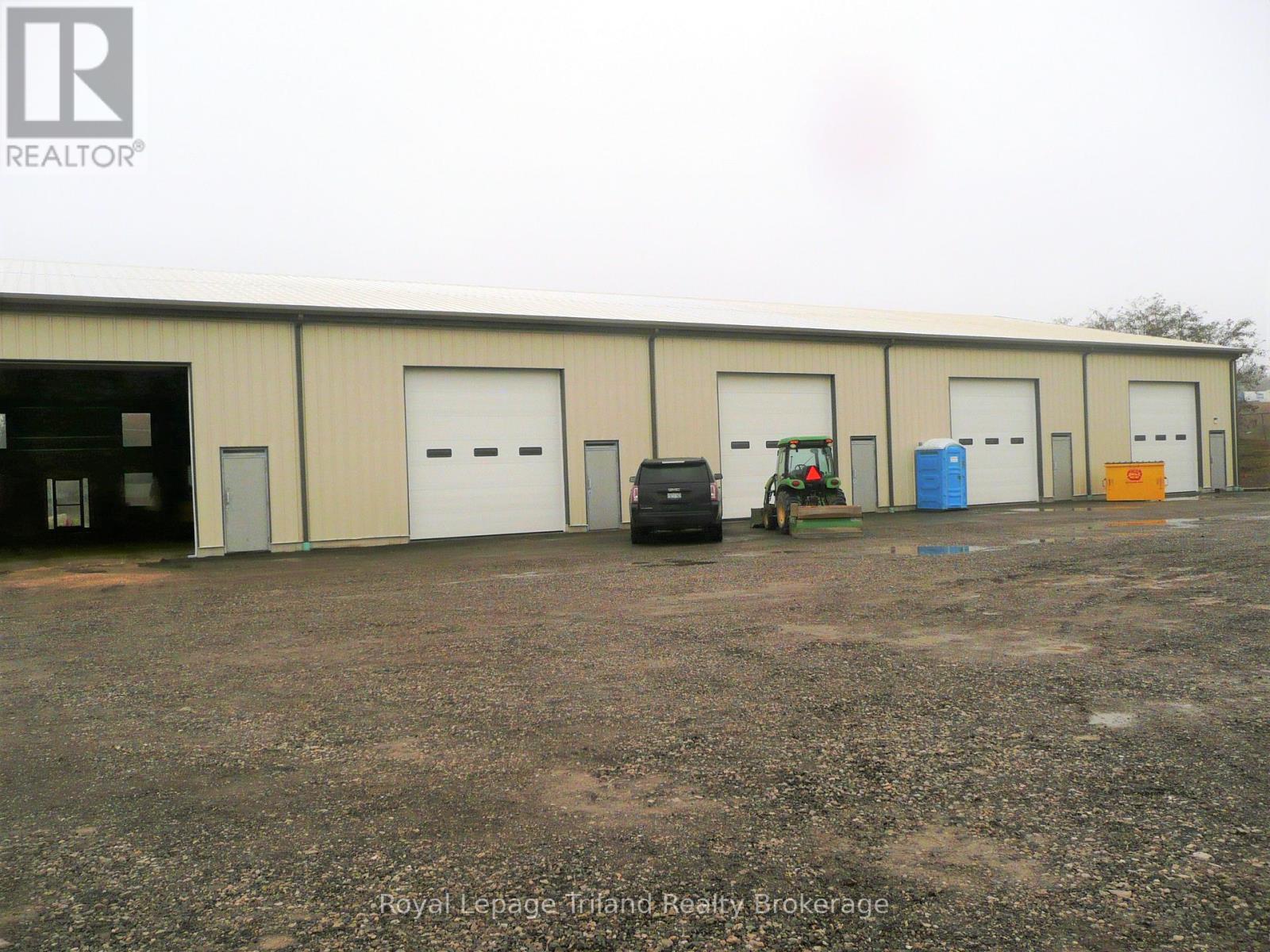 Unit 3 - 1099 Commerce Way, Woodstock (Woodstock - South), Ontario  N4V 0A2 - Photo 2 - X12523076