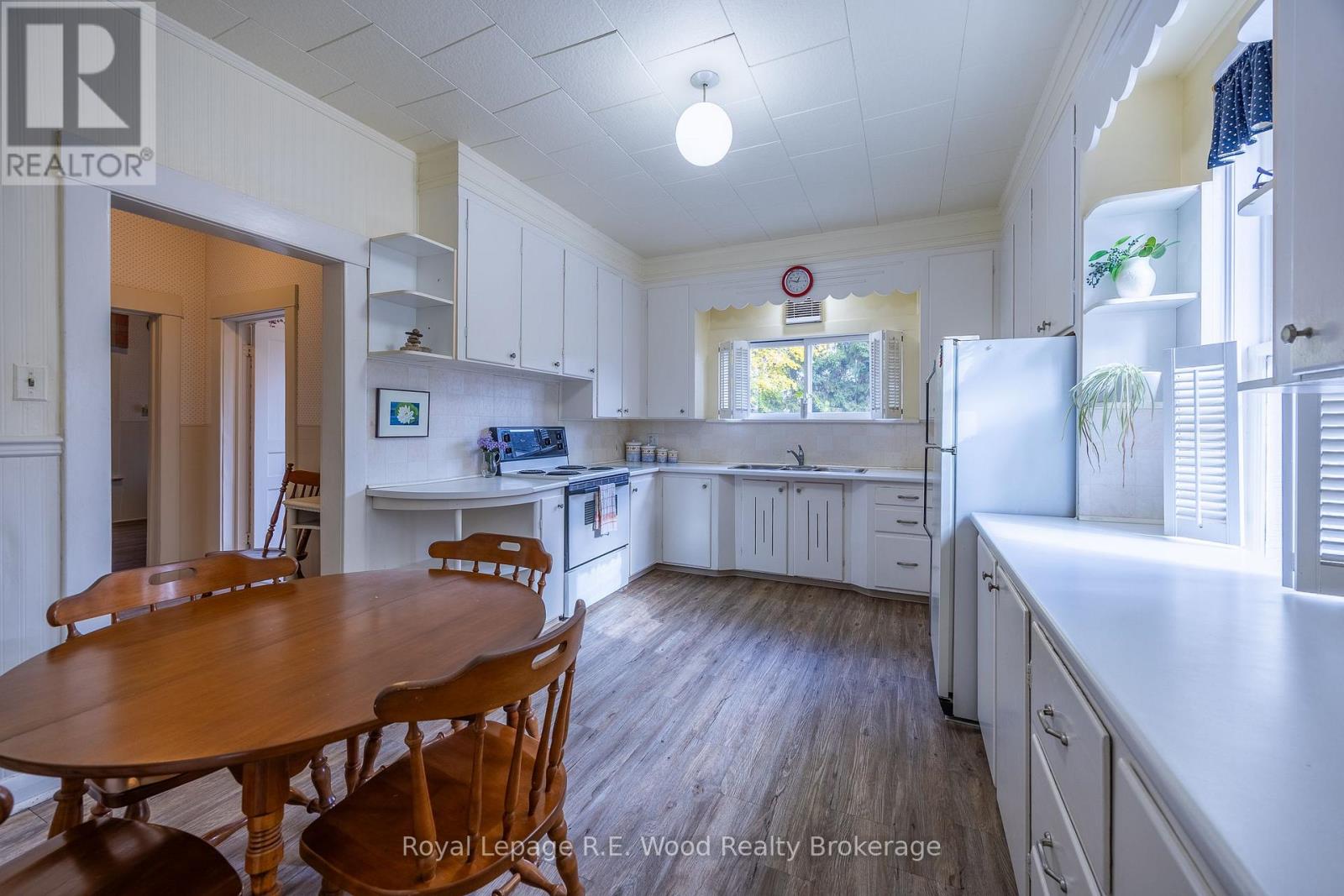 48 Lisgar Avenue, Tillsonburg, Ontario  N4G 3K8 - Photo 10 - X12523690