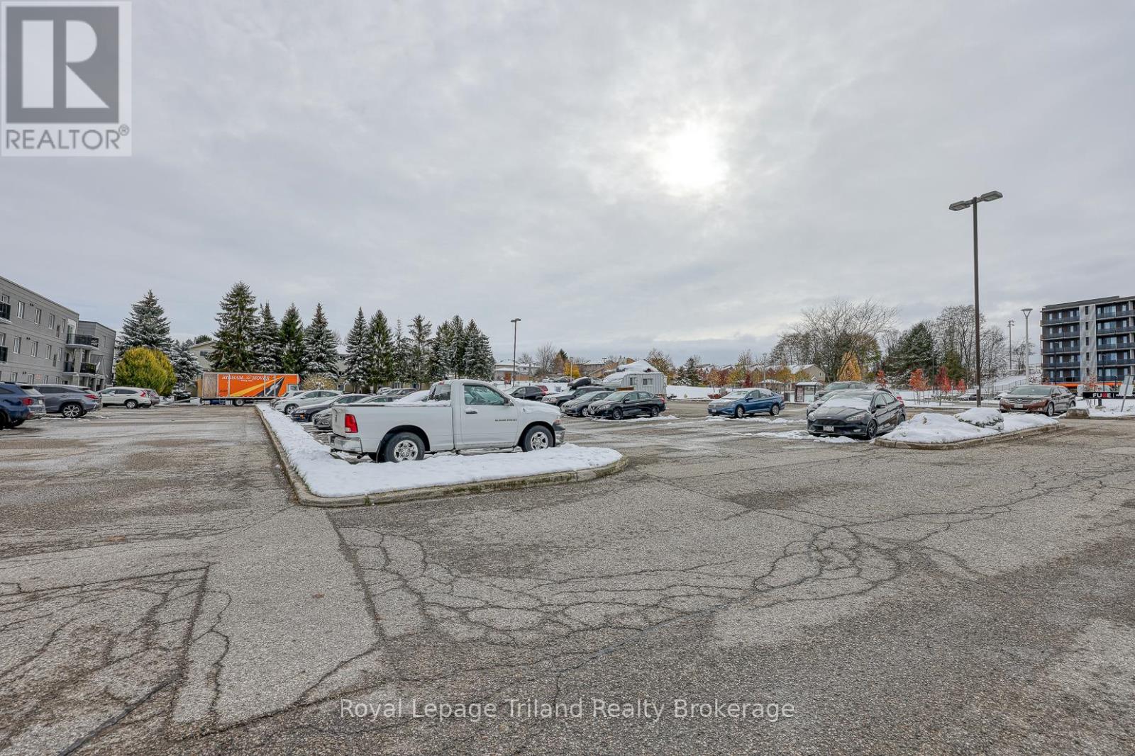 307 - 159 Ferguson Drive, Woodstock (Woodstock - South), Ontario  N4V 1A9 - Photo 34 - X12537164